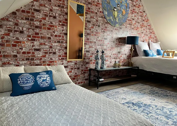 Guesthouse By C